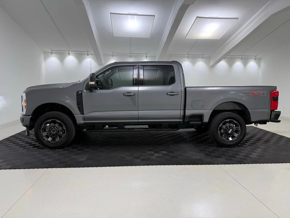 2024 Ford Super Duty 5th Gen - Image 4 of 31