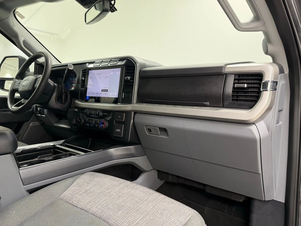 2024 Ford Super Duty 5th Gen - Image 30 of 31