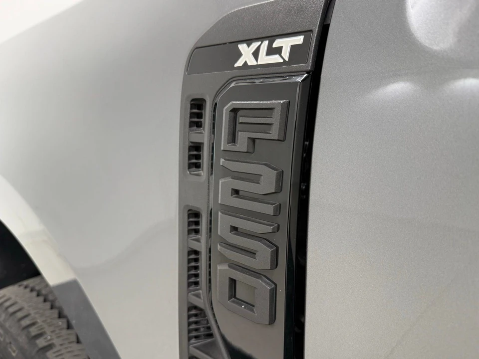 2024 Ford Super Duty 5th Gen - Image 10 of 31