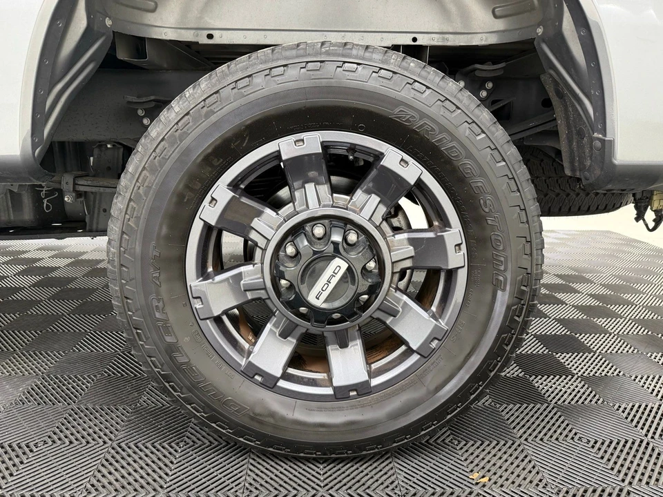 2024 Ford Super Duty 5th Gen - Image 11 of 31