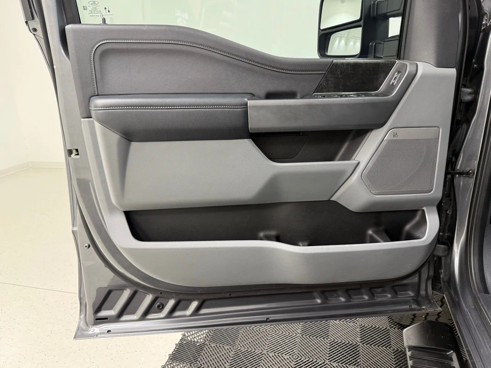 2024 Ford Super Duty 5th Gen - Image 13 of 31