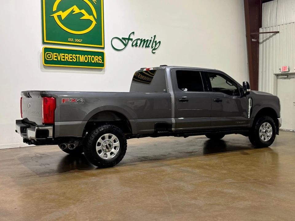 2024 Ford Super Duty 5th Gen - Image 8 of 31