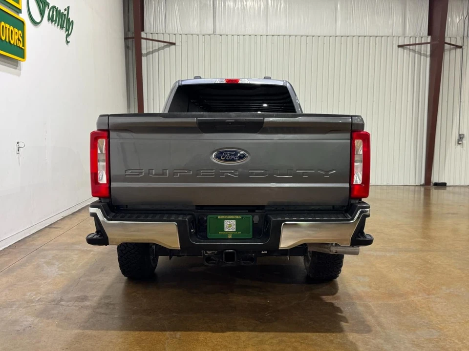 2024 Ford Super Duty 5th Gen - Image 7 of 31