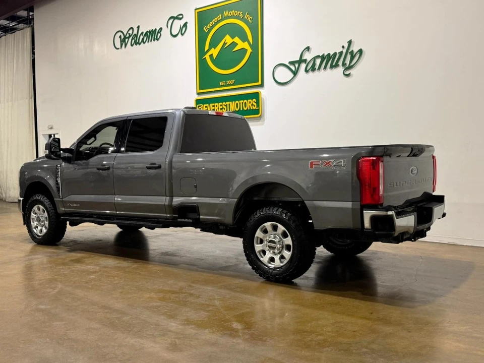 2024 Ford Super Duty 5th Gen - Image 6 of 31