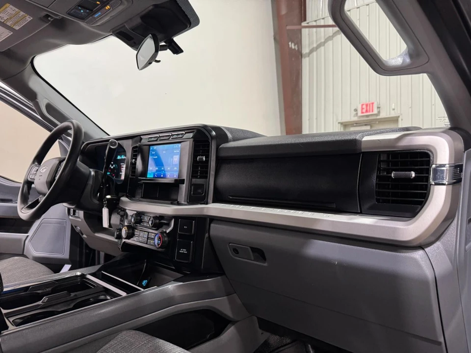 2024 Ford Super Duty 5th Gen - Image 12 of 31