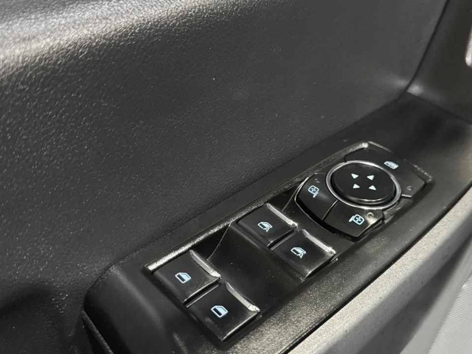 2024 Ford Super Duty 5th Gen - Image 28 of 31