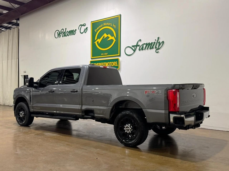 2024 Ford Super Duty 5th Gen - Image 6 of 31