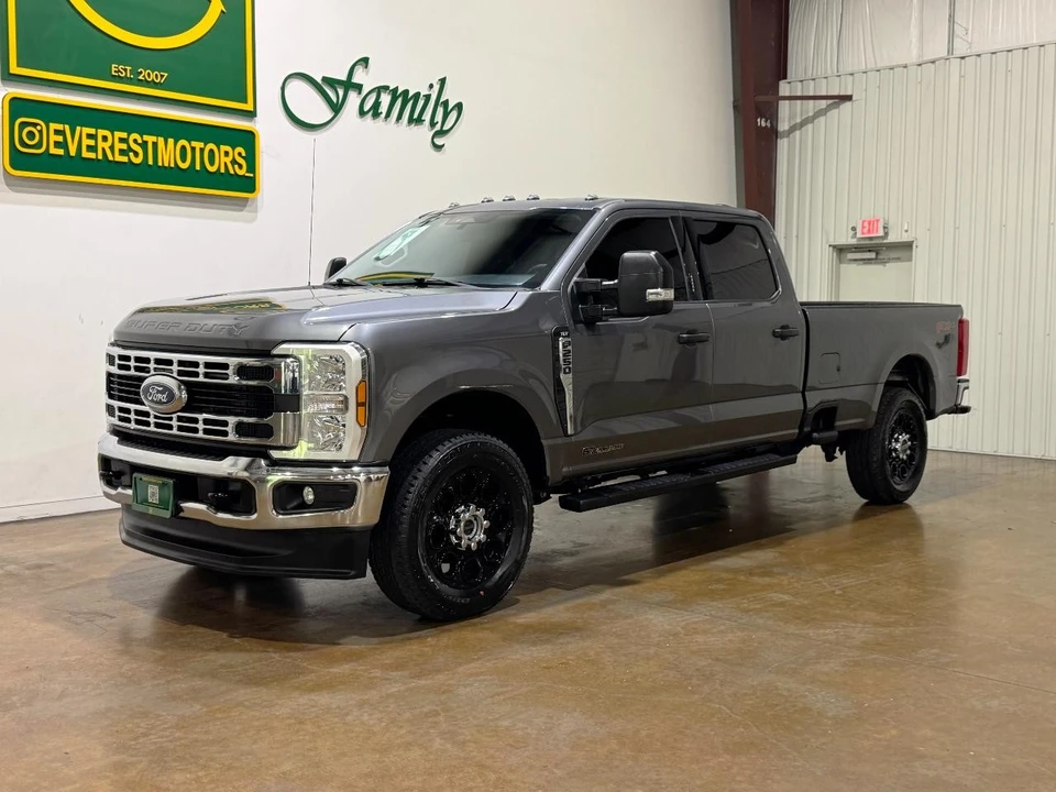 2024 Ford Super Duty 5th Gen - Image 3 of 31