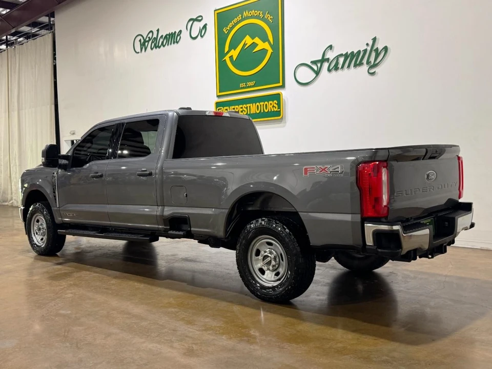 2024 Ford Super Duty 5th Gen - Image 6 of 31