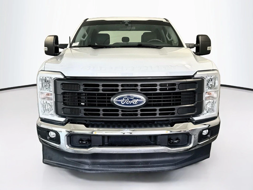2024 Ford Super Duty 5th Gen - Image 9 of 31