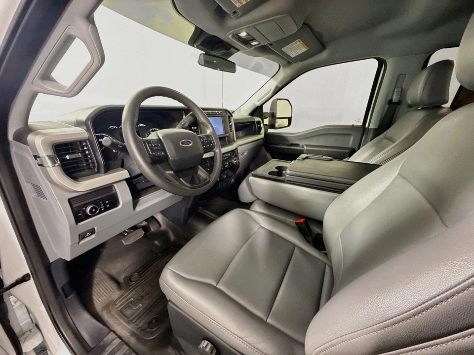 2024 Ford Super Duty 5th Gen - Image 11 of 31