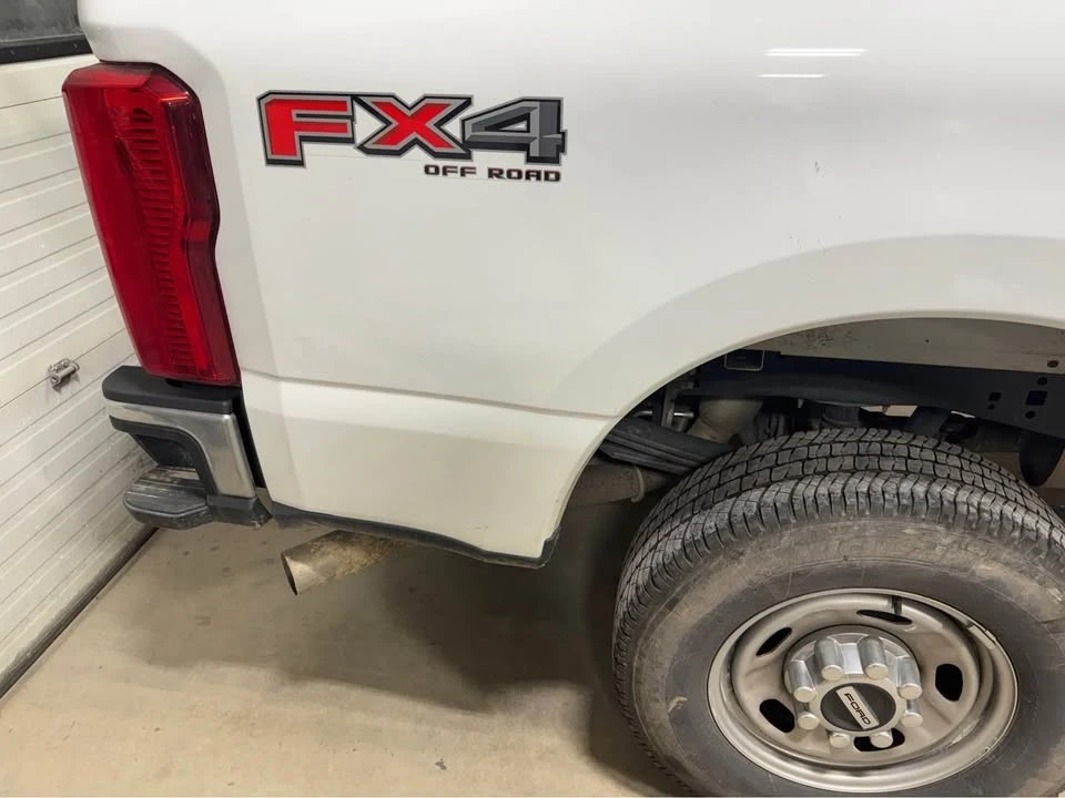 2024 Ford Super Duty 5th Gen - Image 2 of 5