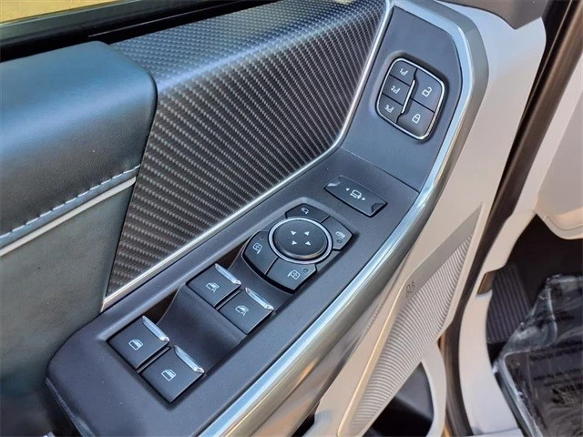 2024 Ford Super Duty 5th Gen - Image 19 of 21