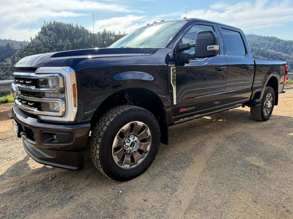 2024 Ford Super Duty 5th Gen - Image 18 of 21