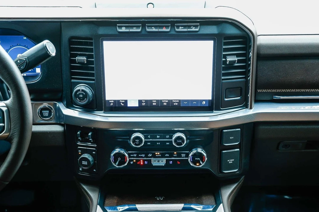 2024 Ford Super Duty 5th Gen - Image 11 of 12