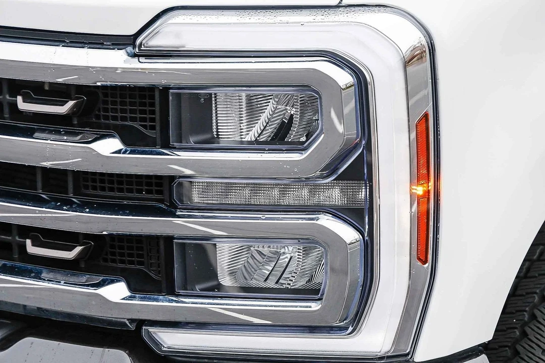 2024 Ford Super Duty 5th Gen - Image 7 of 12