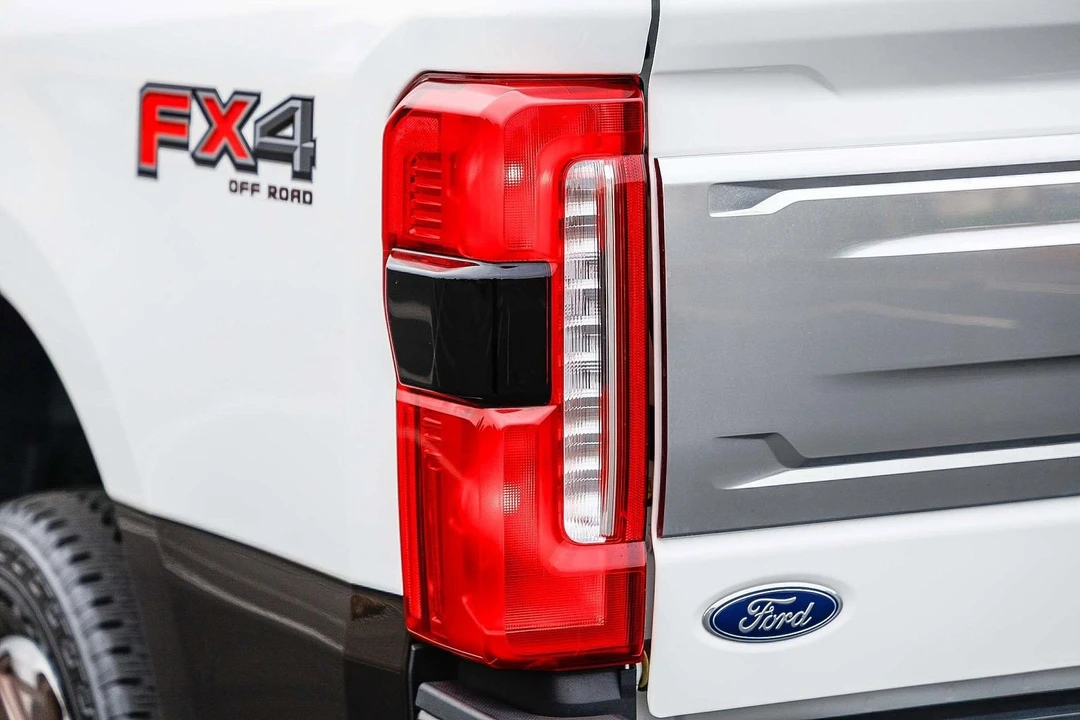 2024 Ford Super Duty 5th Gen - Image 8 of 12