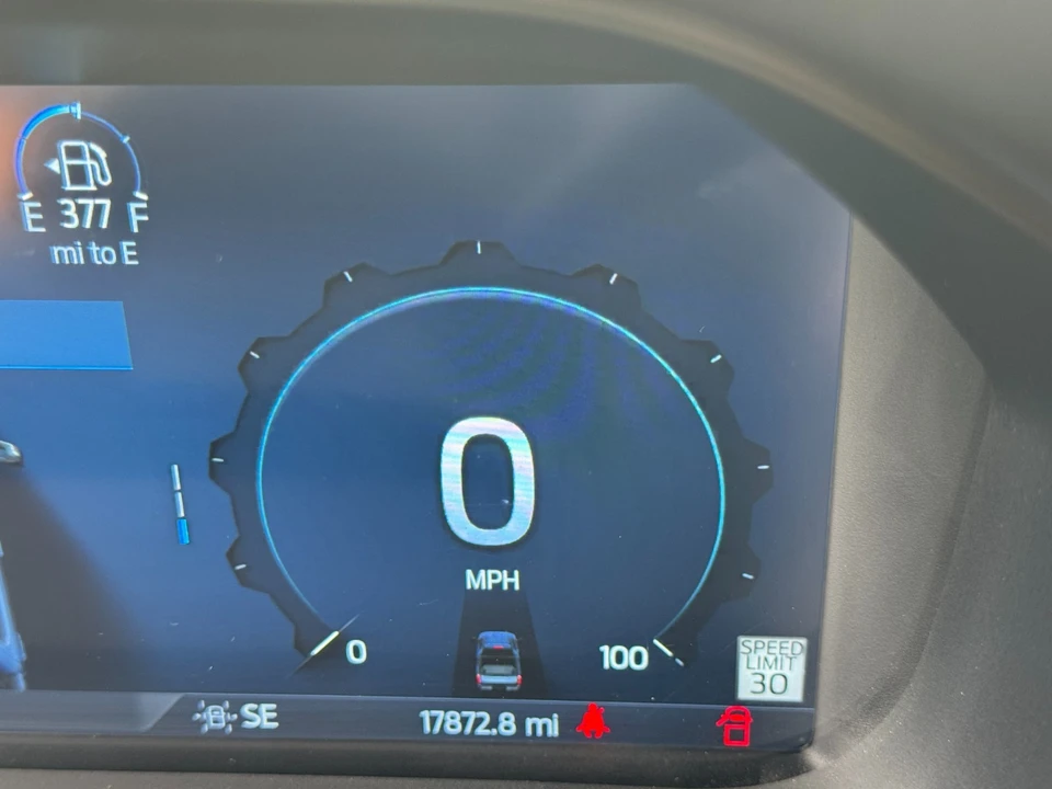 2024 Ford Super Duty 5th Gen - Image 15 of 21
