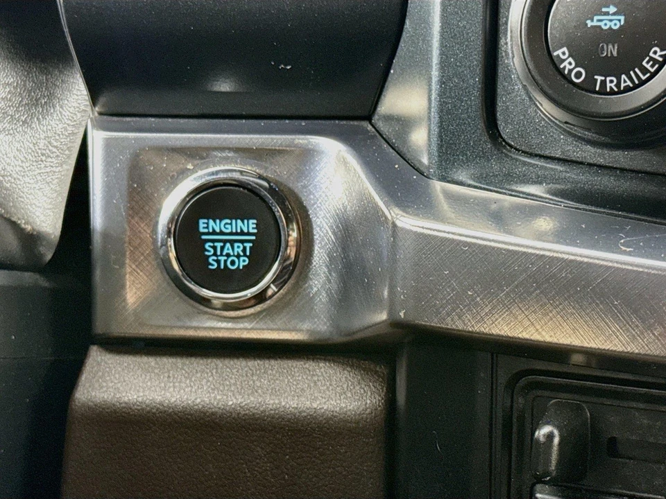 2024 Ford Super Duty 5th Gen - Image 17 of 31