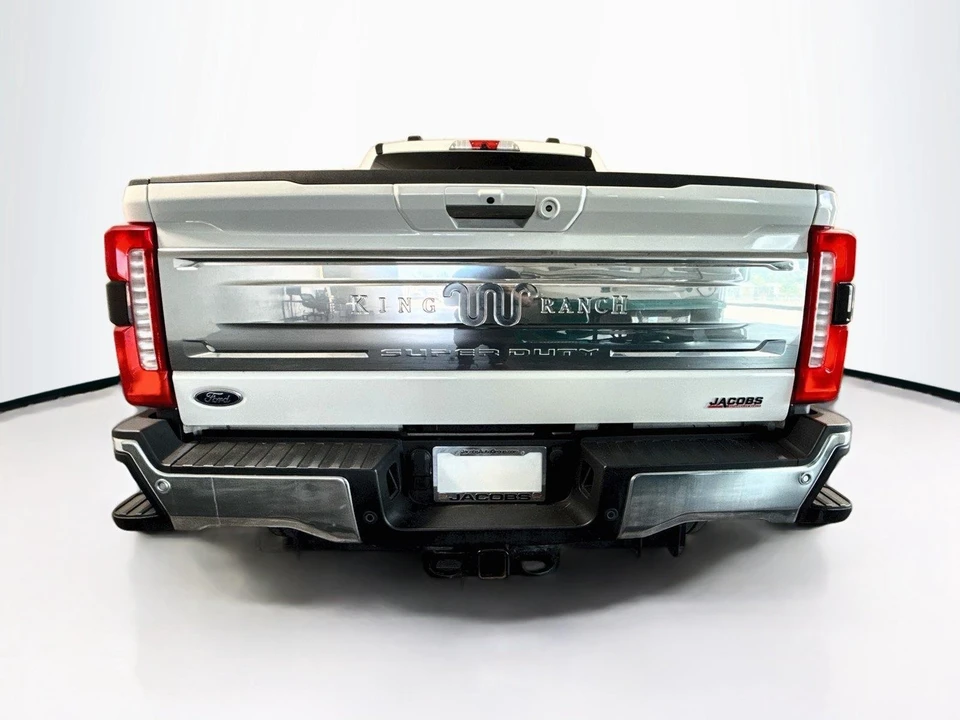 2024 Ford Super Duty 5th Gen - Image 25 of 31