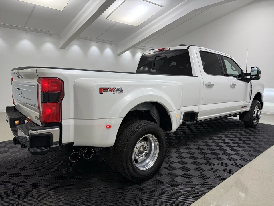 2024 Ford Super Duty 5th Gen - Image 7 of 12