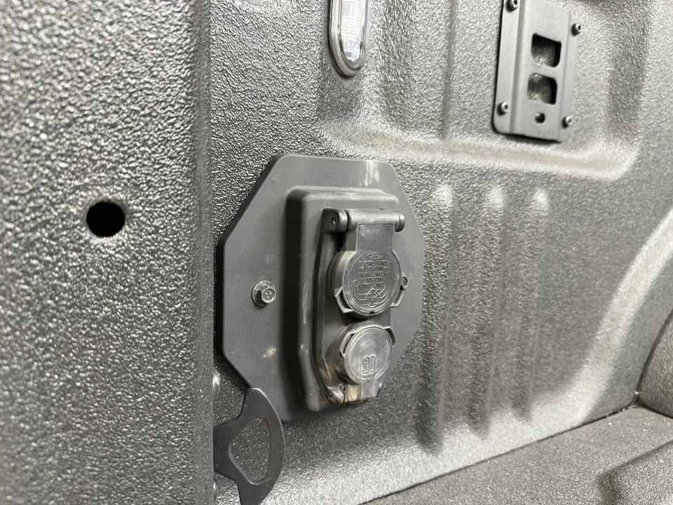 2024 Ford Super Duty 5th Gen - Image 9 of 12