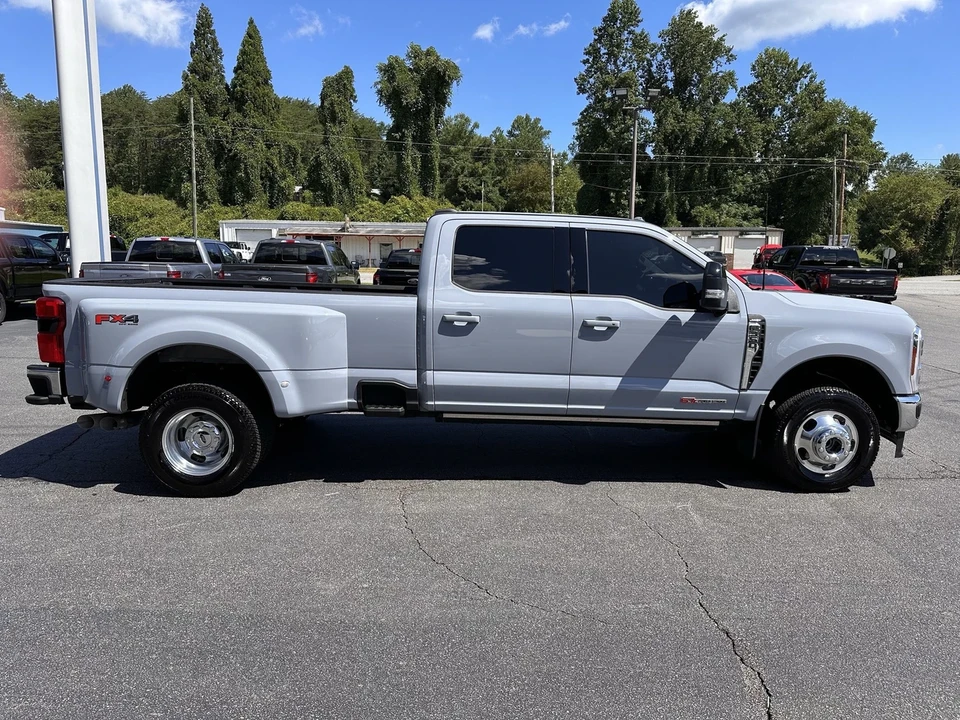 2024 Ford Super Duty 5th Gen - Image 5 of 12