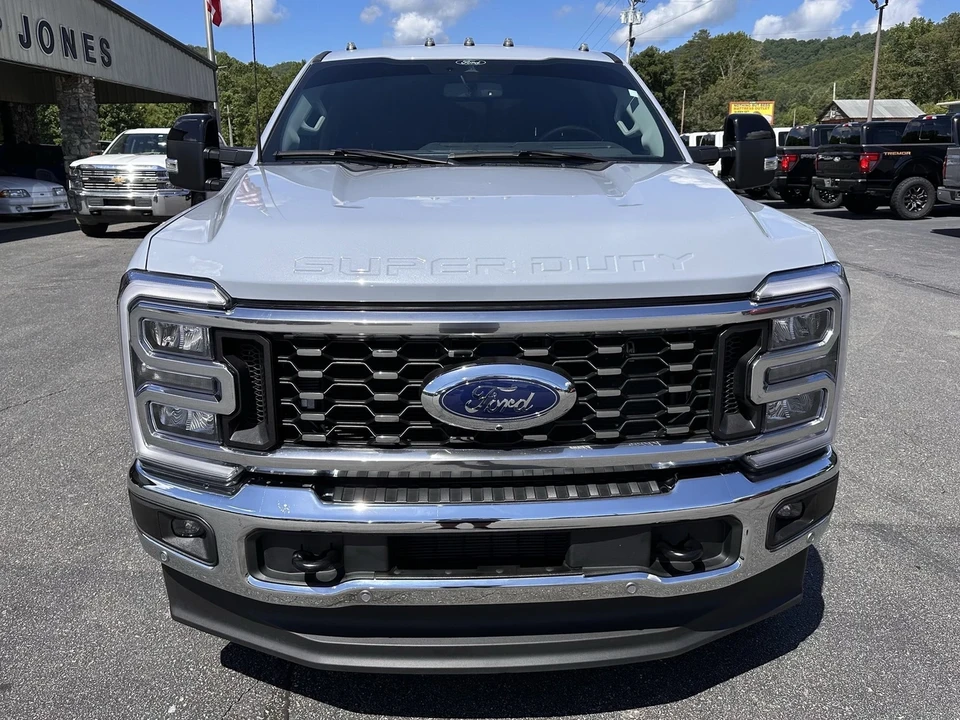 2024 Ford Super Duty 5th Gen - Image 3 of 12