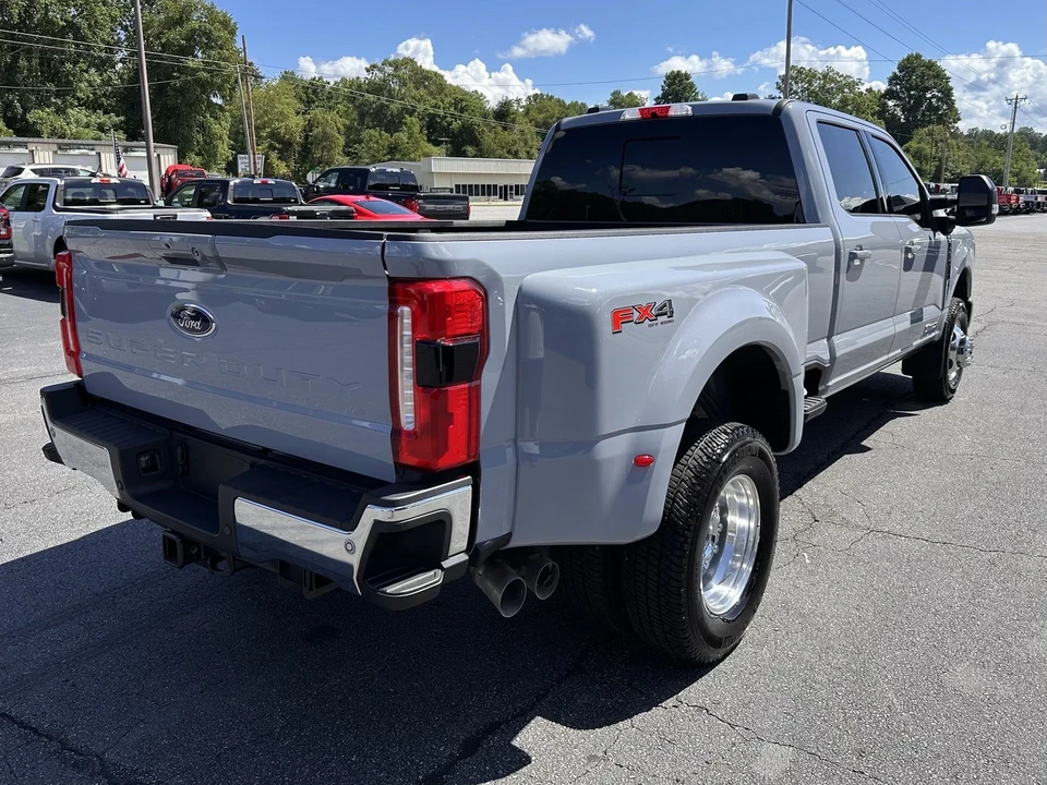 2024 Ford Super Duty 5th Gen - Image 6 of 12
