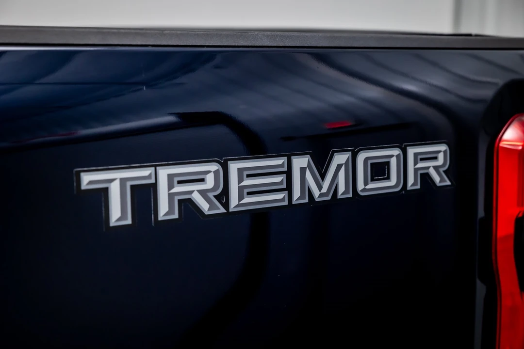2024 Ford Super Duty 5th Gen - Image 15 of 21