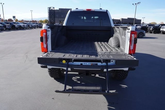 2024 Ford Super Duty 5th Gen - Image 11 of 21