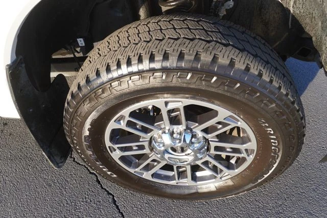 2024 Ford Super Duty 5th Gen - Image 19 of 21