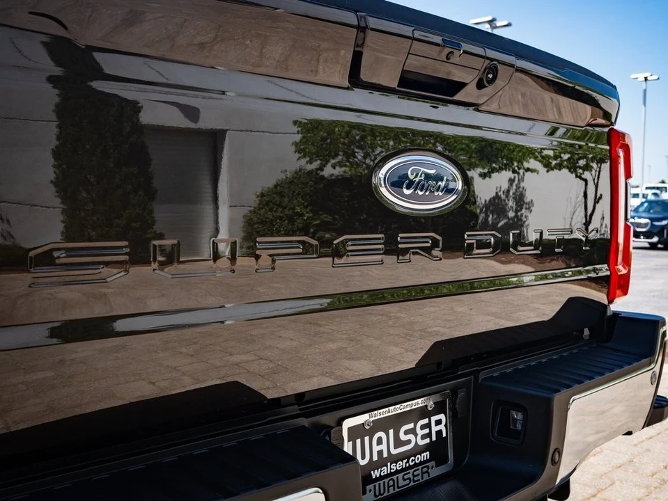 2024 Ford Super Duty 5th Gen - Image 18 of 21