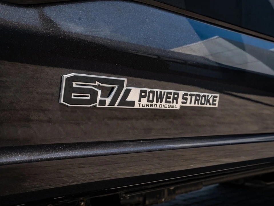 2024 Ford Super Duty 5th Gen - Image 16 of 21