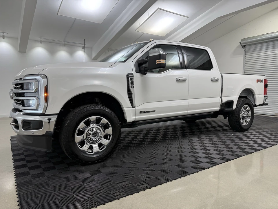 2024 Ford Super Duty 5th Gen - Image 4 of 12