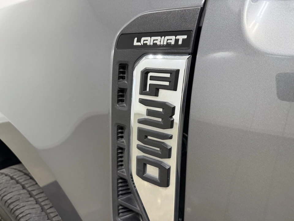 2024 Ford Super Duty 5th Gen - Image 10 of 12