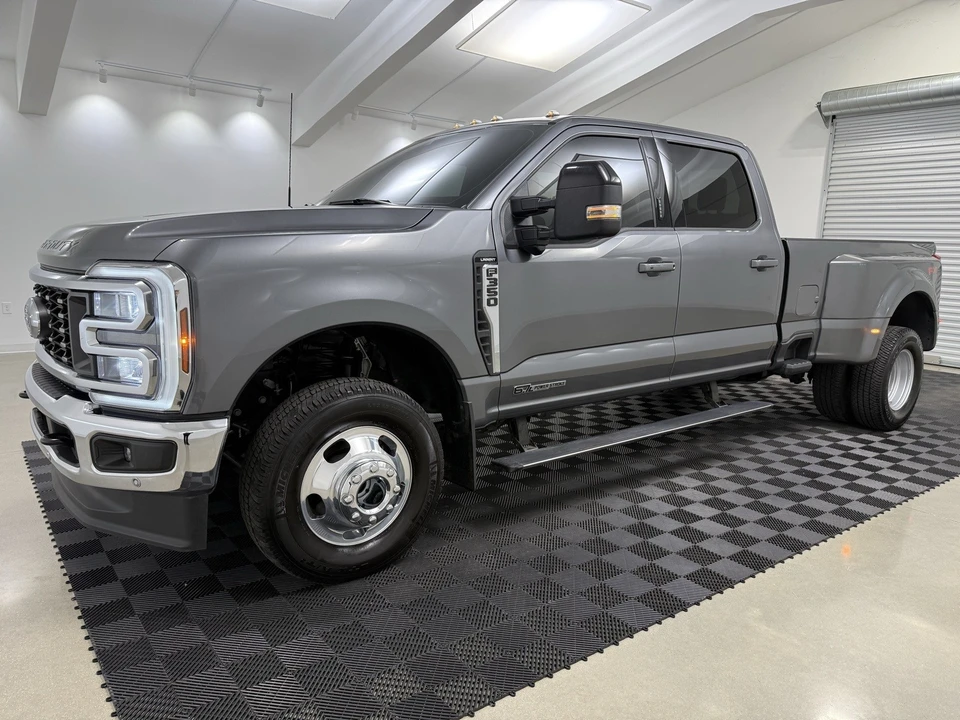 2024 Ford Super Duty 5th Gen - Image 3 of 12