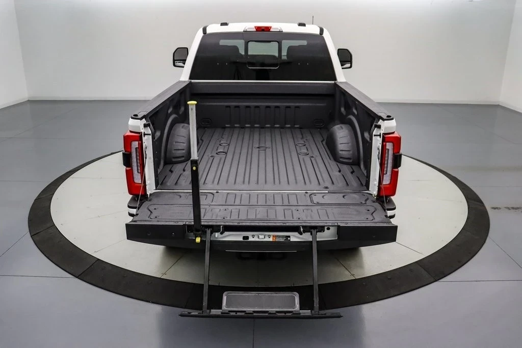 2024 Ford Super Duty 5th Gen - Image 7 of 21