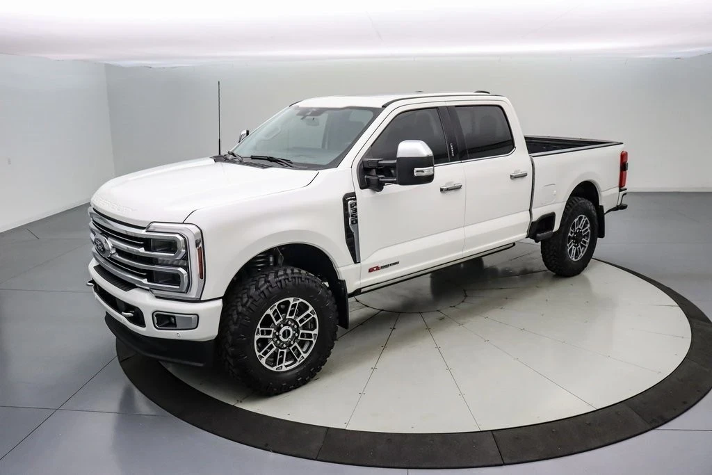 2024 Ford Super Duty 5th Gen - Image 11 of 21