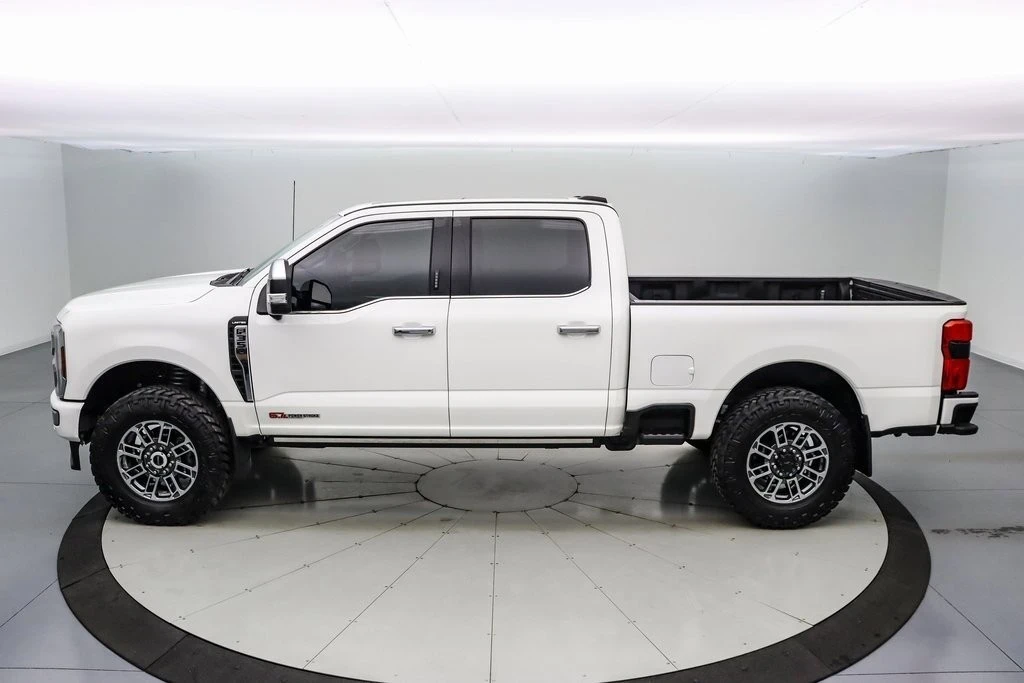 2024 Ford Super Duty 5th Gen - Image 10 of 21