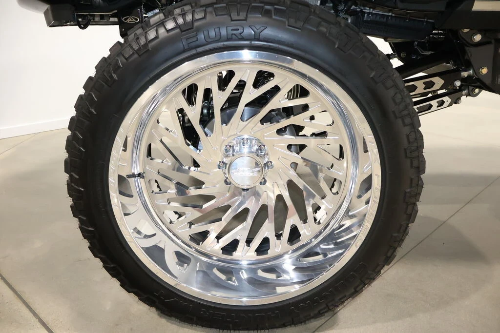 2024 Ford Super Duty 5th Gen - Image 20 of 21
