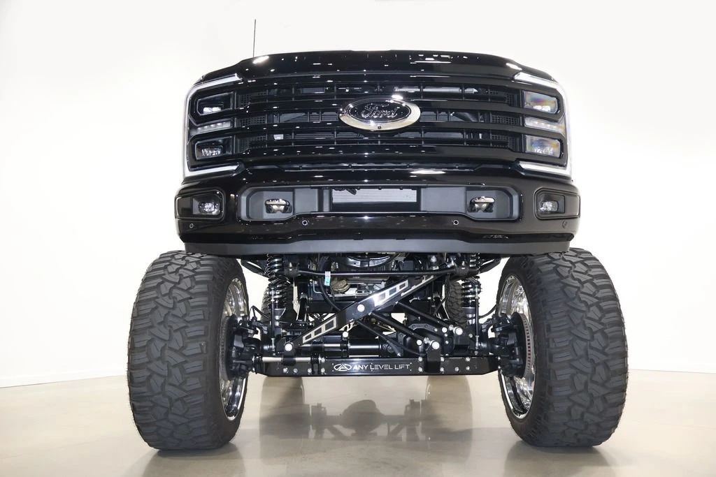 2024 Ford Super Duty 5th Gen - Image 19 of 21