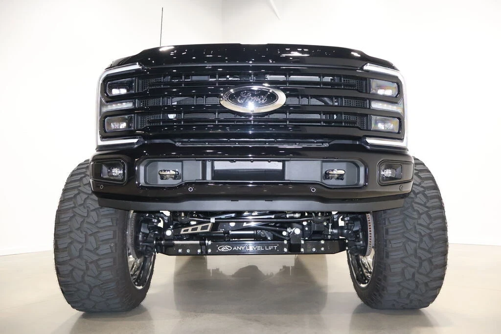 2024 Ford Super Duty 5th Gen - Image 17 of 21