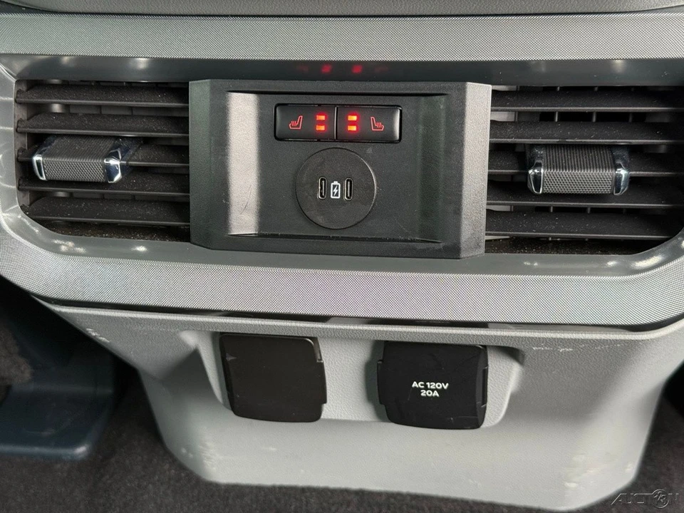 2024 Ford Super Duty 5th Gen - Image 17 of 21