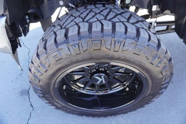 2024 Ford Super Duty 5th Gen - Image 19 of 21