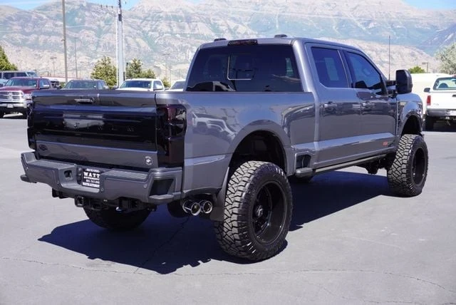 2024 Ford Super Duty 5th Gen - Image 14 of 21