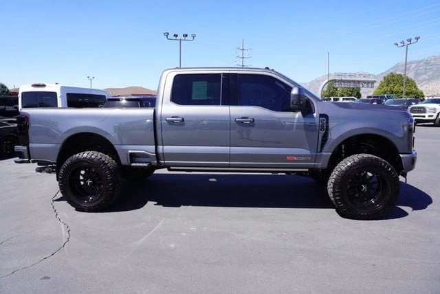 2024 Ford Super Duty 5th Gen - Image 16 of 21