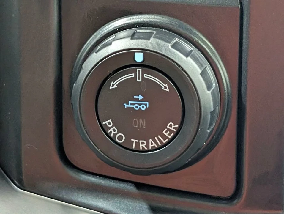 2024 Ford Super Duty 5th Gen - Image 7 of 31