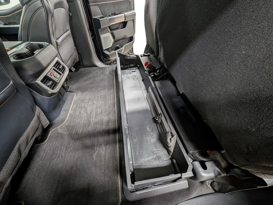 2024 Ford Super Duty 5th Gen - Image 23 of 31