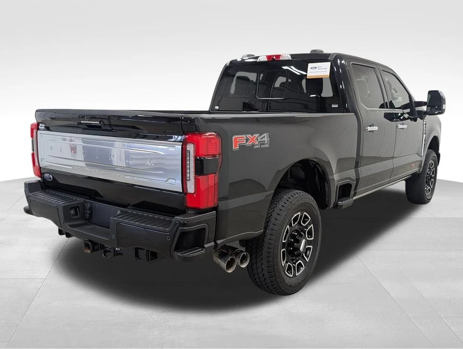 2024 Ford Super Duty 5th Gen - Image 27 of 31